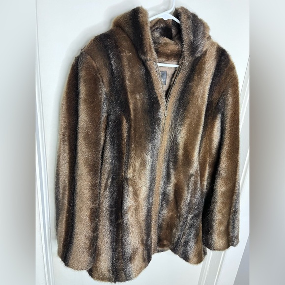 Dennis Basso Studio Brown Faux Fur Coat - Picture 3 of 10